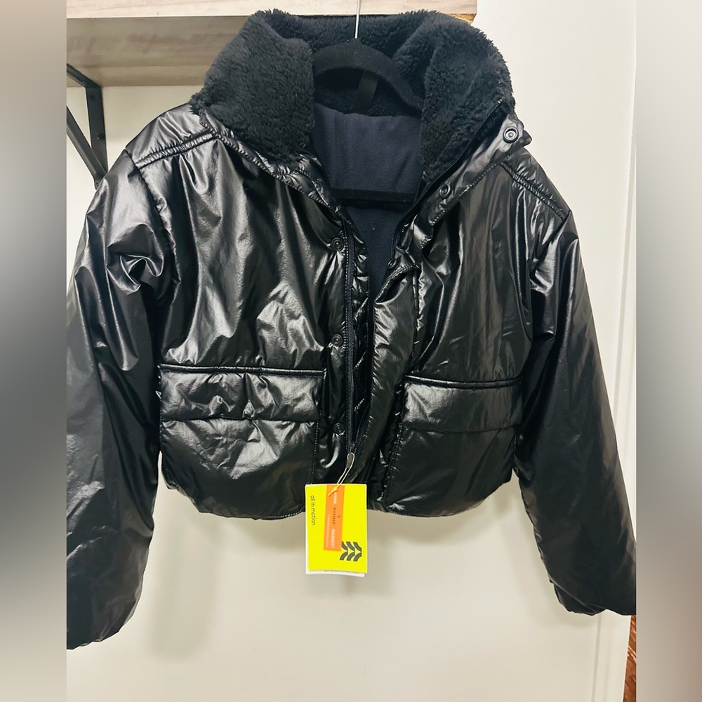 All in Motion Shiny Black  Puffer Jacket🌹